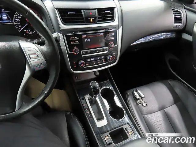 Nissan Altima 2017 2.5 автомат (гидро), миниатюра 11