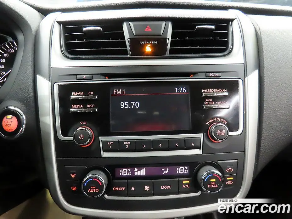 Nissan Altima 2017 2.5 автомат (гидро), фото 12