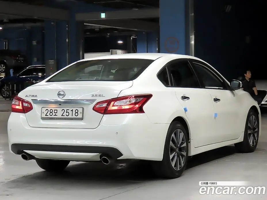 Nissan Altima 2017 2.5 автомат (гидро), фото 4