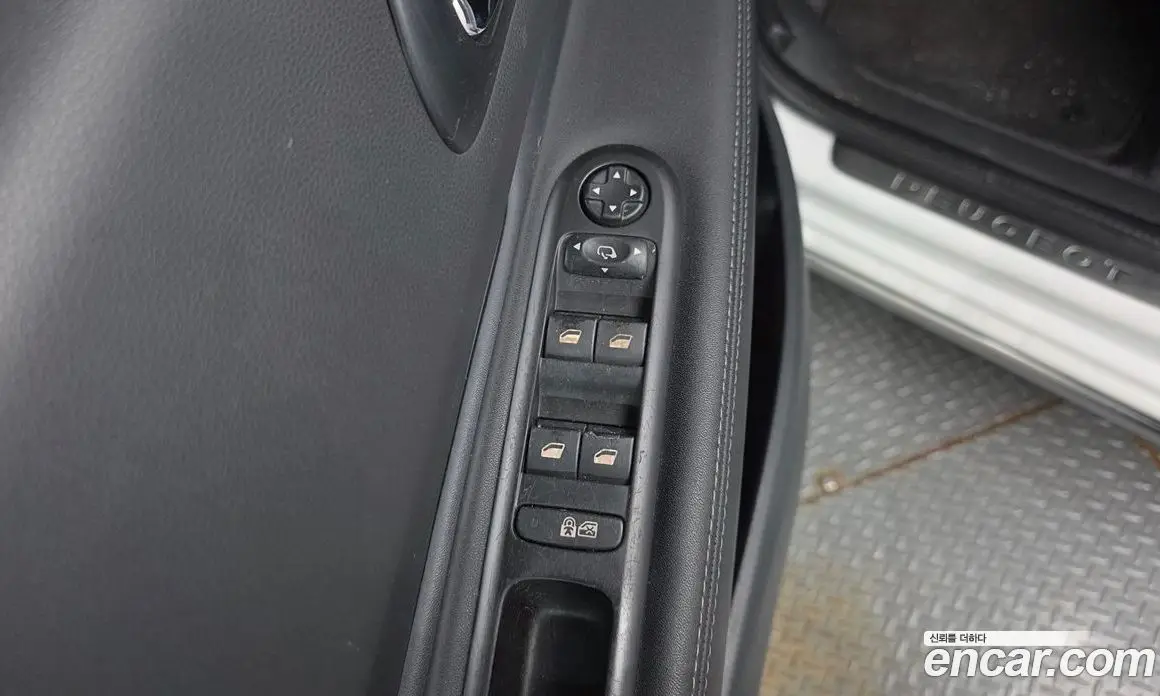 Peugeot 3008 2015 1.6 автомат (гидро), фото 11 Peugeot 3008 2015 1.6 автомат (гидро), фото 11