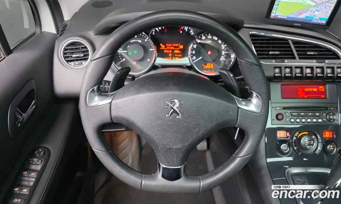 Peugeot 3008 2015 1.6 автомат (гидро), фото 13 Peugeot 3008 2015 1.6 автомат (гидро), фото 13