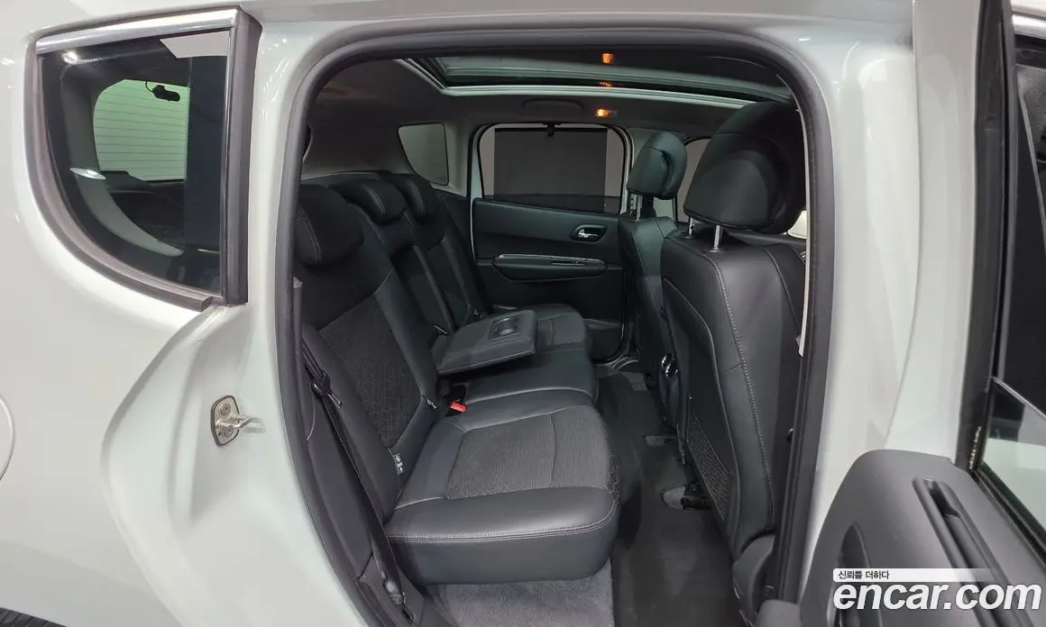 Peugeot 3008 2015 1.6 автомат (гидро), фото 18 Peugeot 3008 2015 1.6 автомат (гидро), фото 18