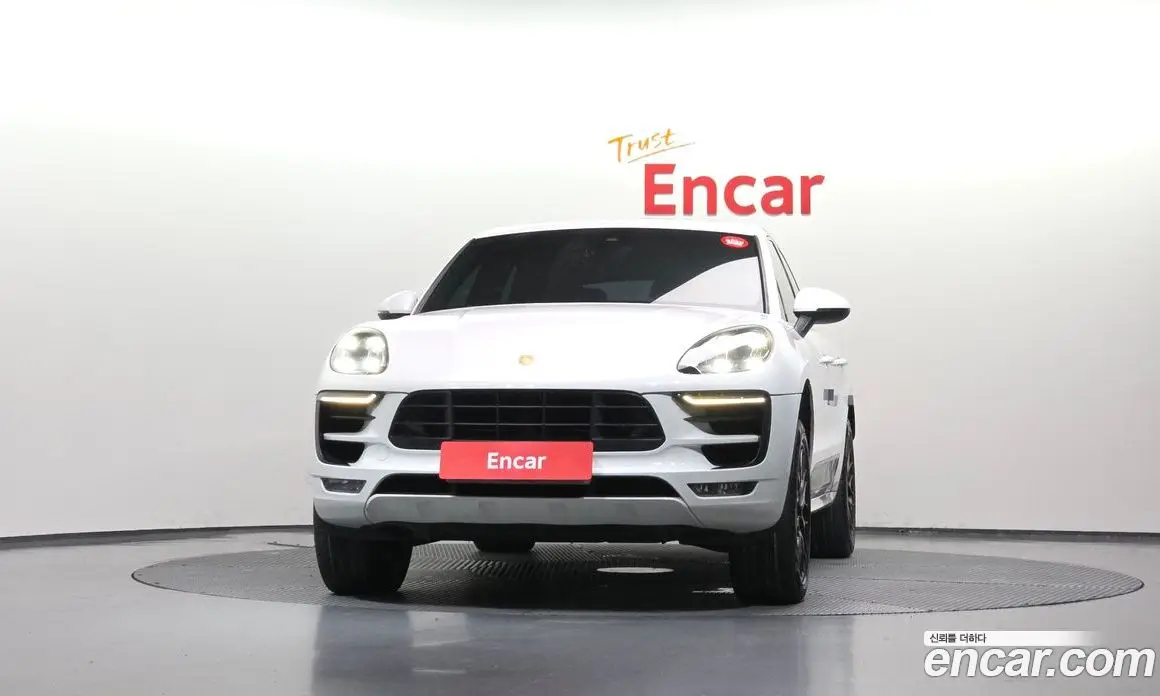 Porsche Macan 2018 3.0 автомат (гидро), фото 3 Porsche Macan 2018 3.0 автомат (гидро), фото 3