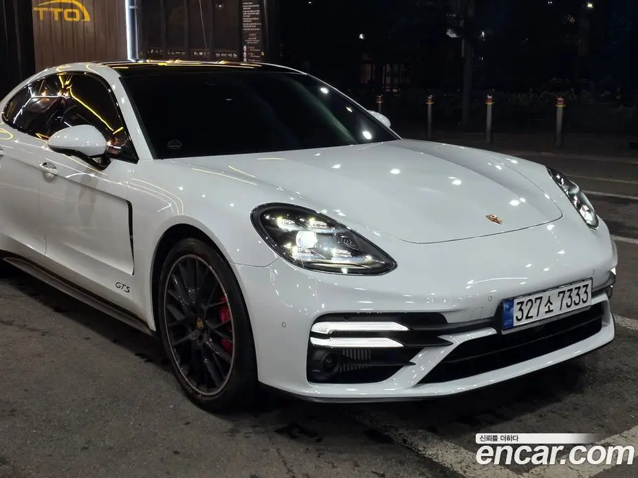Porsche Panamera 2022 4.0 автомат (гидро), фото 1 Porsche Panamera 2022 4.0 автомат (гидро), фото 1