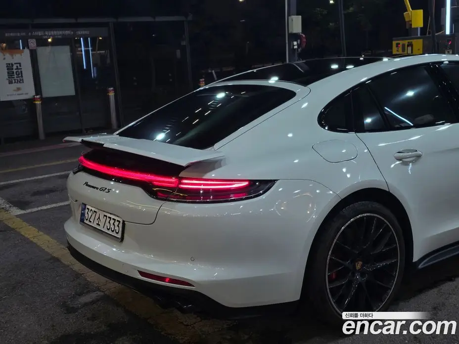 Porsche Panamera 2022 4.0 автомат (гидро), фото 17 Porsche Panamera 2022 4.0 автомат (гидро), фото 17
