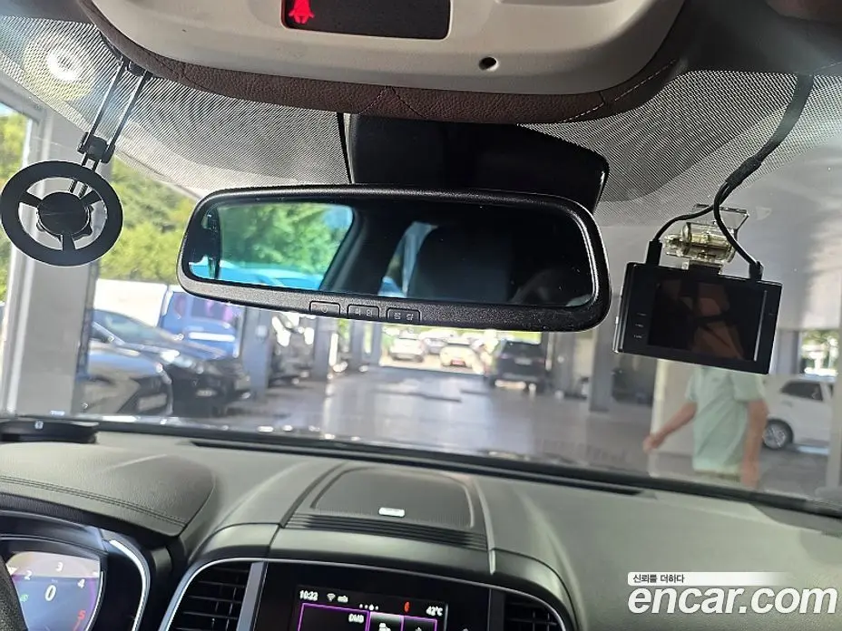 Renault (Samsung) QM6 2019 2.0 автомат (гидро), фото 17 Renault (Samsung) QM6 2019 2.0 автомат (гидро), фото 17