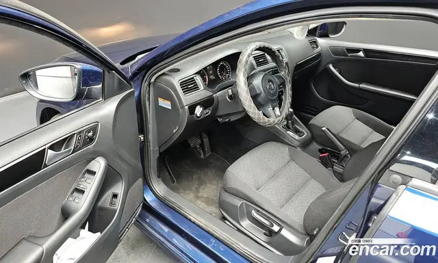 Volkswagen Jetta 2014 1.6 автомат (гидро), миниатюра 11 Volkswagen Jetta 2014 1.6 автомат (гидро), миниатюра 11