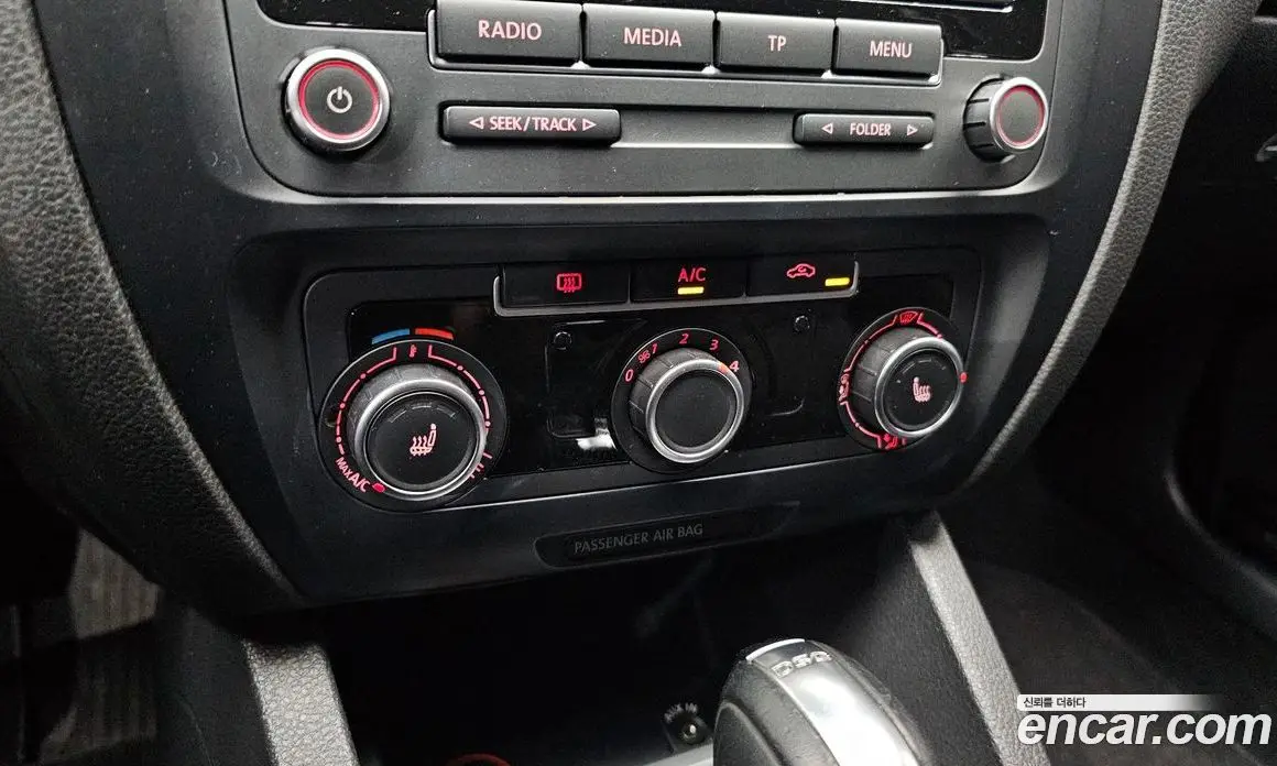 Volkswagen Jetta 2014 1.6 автомат (гидро), фото 15 Volkswagen Jetta 2014 1.6 автомат (гидро), фото 15
