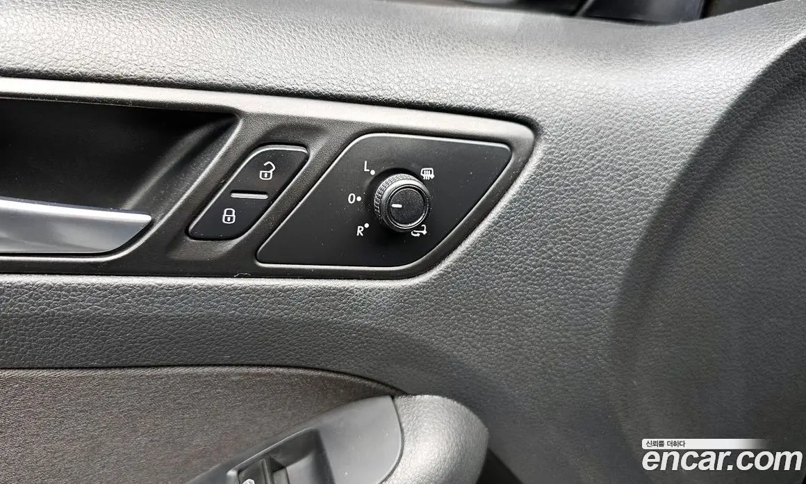 Volkswagen Jetta 2014 1.6 автомат (гидро), фото 18 Volkswagen Jetta 2014 1.6 автомат (гидро), фото 18