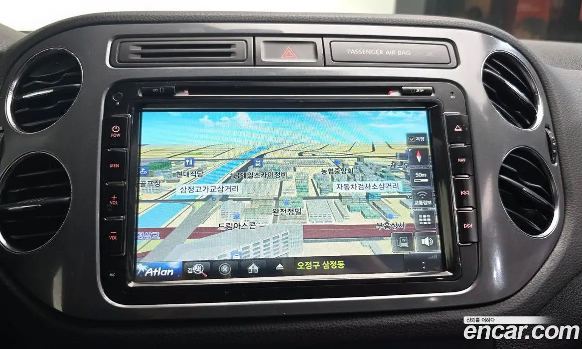 Volkswagen Tiguan 2013 2.0 автомат (гидро), фото 14