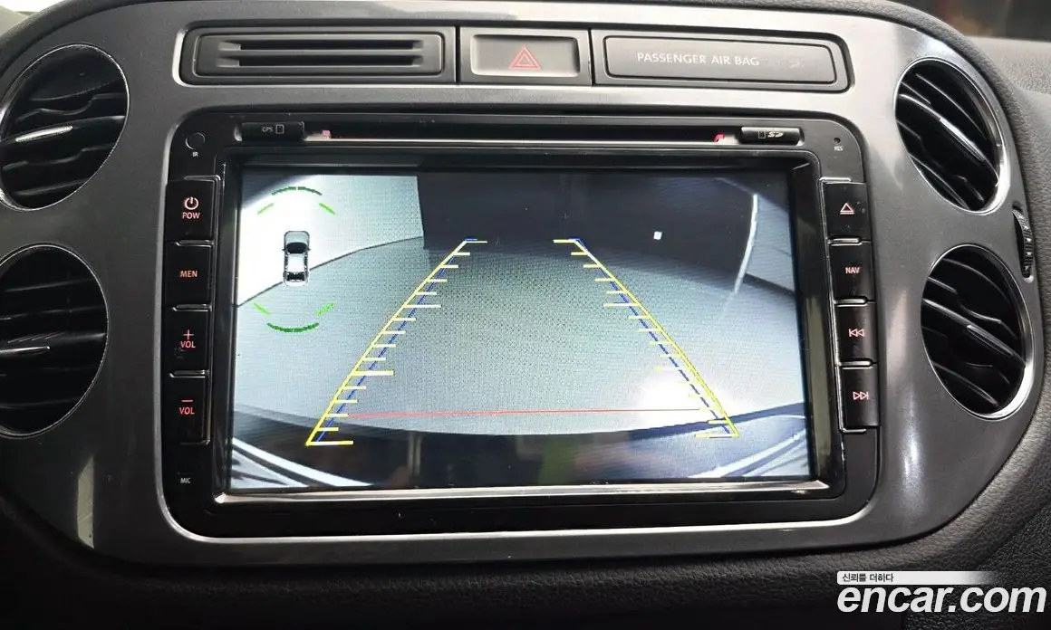 Volkswagen Tiguan 2013 2.0 автомат (гидро), фото 15