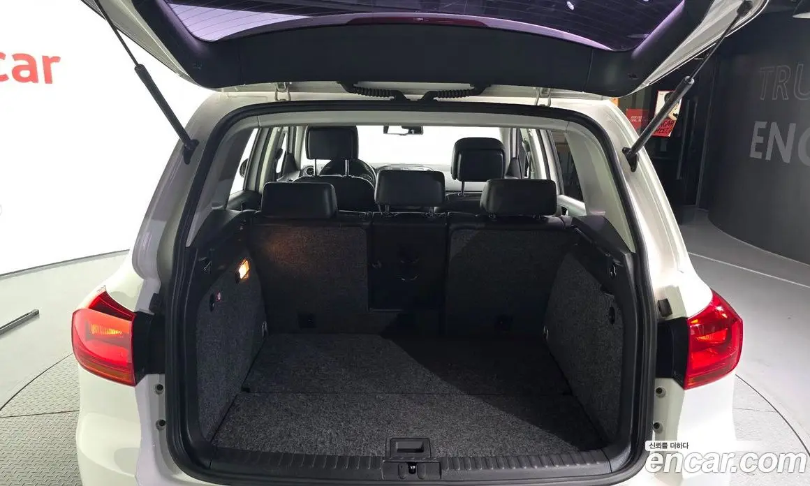 Volkswagen Tiguan 2013 2.0 автомат (гидро), фото 20