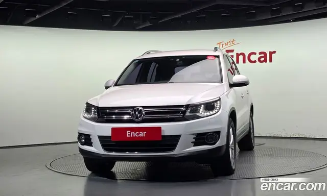 Volkswagen Tiguan 2013 2.0 автомат (гидро), миниатюра 3