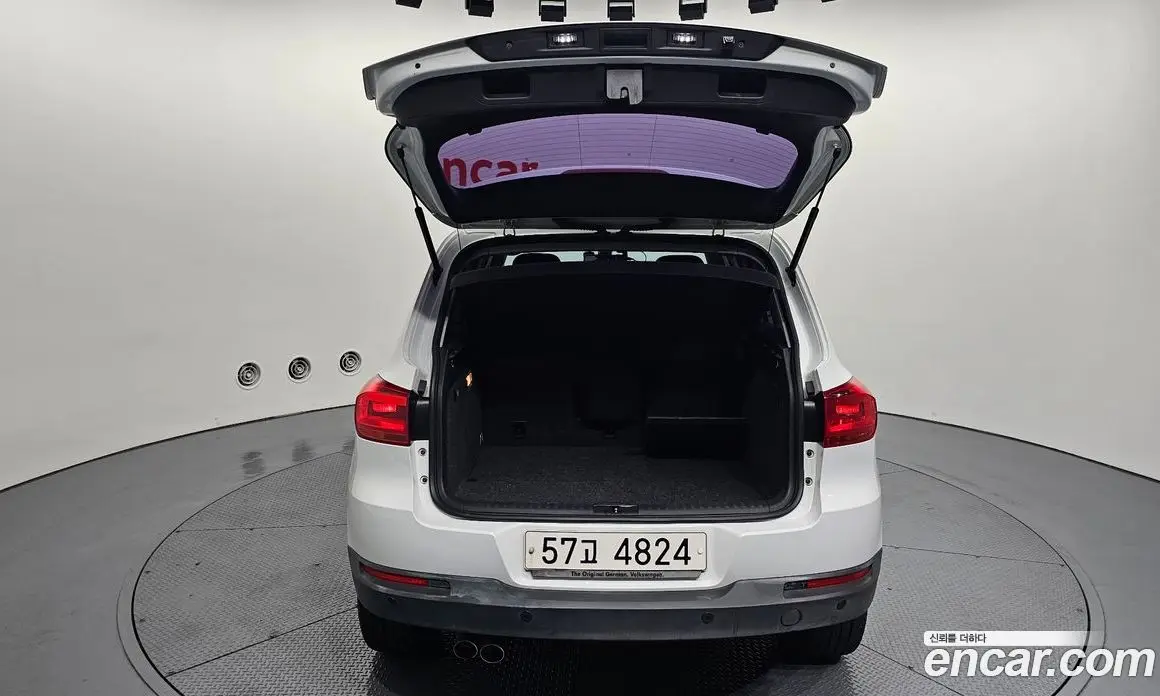 Volkswagen Tiguan 2015 2.0 автомат (гидро), фото 20