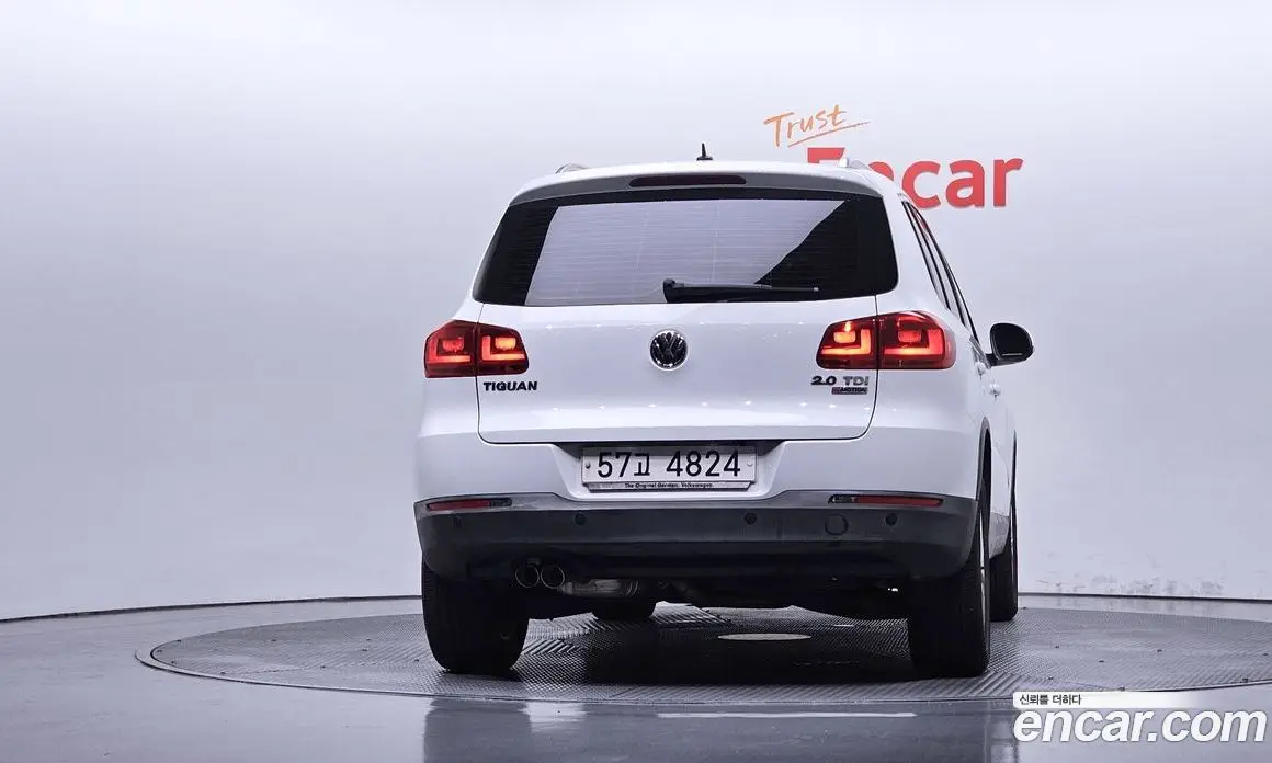 Volkswagen Tiguan 2015 2.0 автомат (гидро), фото 4