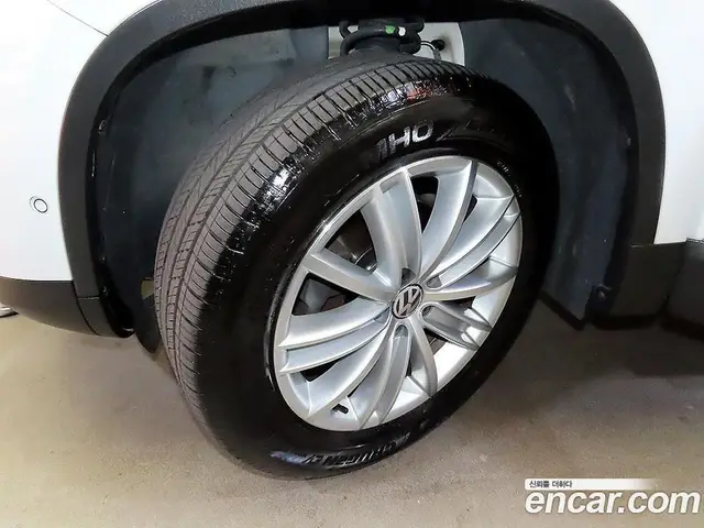 Volkswagen Tiguan 2015 2.0 автомат (гидро), миниатюра 5 Volkswagen Tiguan 2015 2.0 автомат (гидро), миниатюра 5