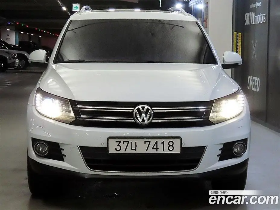 Volkswagen Tiguan 2015 2.0 автомат (гидро), фото 7 Volkswagen Tiguan 2015 2.0 автомат (гидро), фото 7