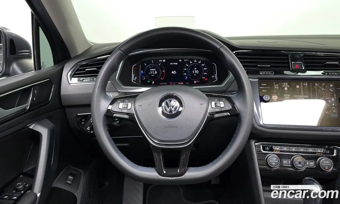 Volkswagen Tiguan 2020 2.0 автомат (гидро), фото 13