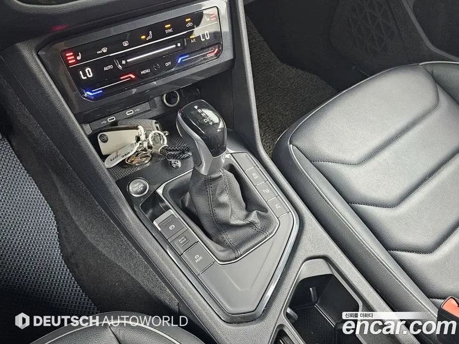 Volkswagen Tiguan 2024 2.0 автомат (гидро), фото 9 Volkswagen Tiguan 2024 2.0 автомат (гидро), фото 9