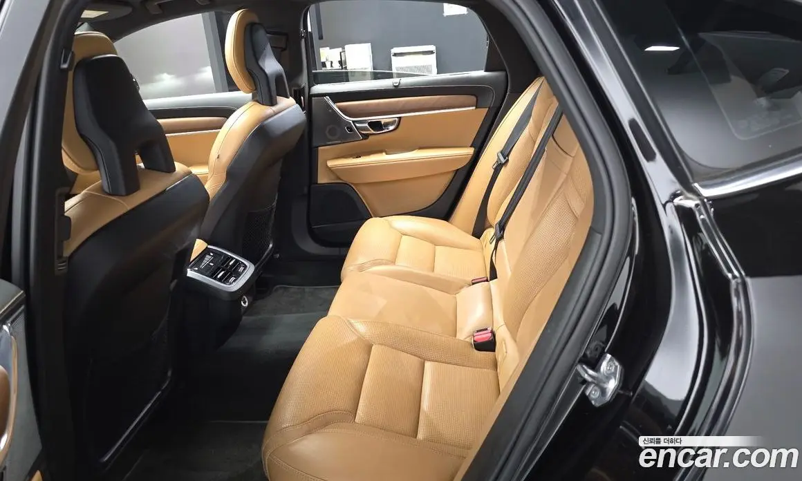Volvo S90 2017 2.0 автомат (гидро), фото 12 Volvo S90 2017 2.0 автомат (гидро), фото 12