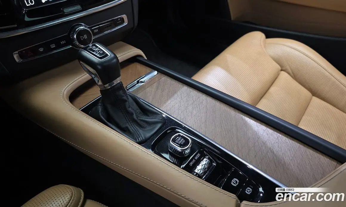 Volvo S90 2017 2.0 автомат (гидро), фото 9 Volvo S90 2017 2.0 автомат (гидро), фото 9