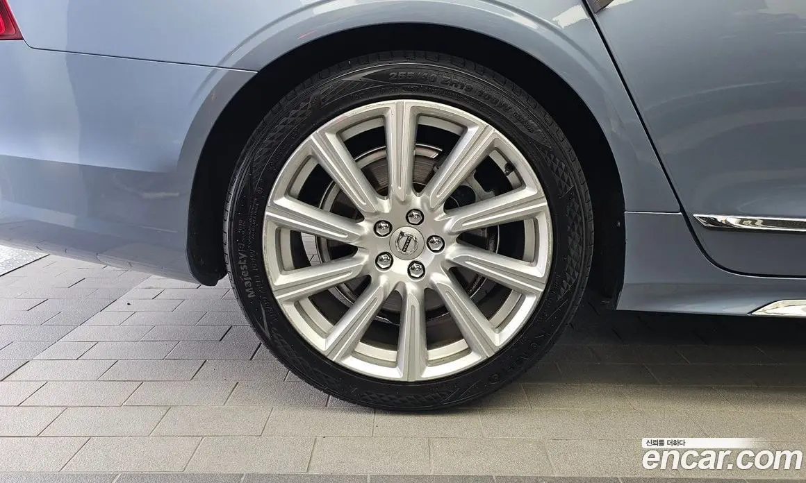 Volvo S90 2018 2.0 автомат (гидро), фото 5 Volvo S90 2018 2.0 автомат (гидро), фото 5