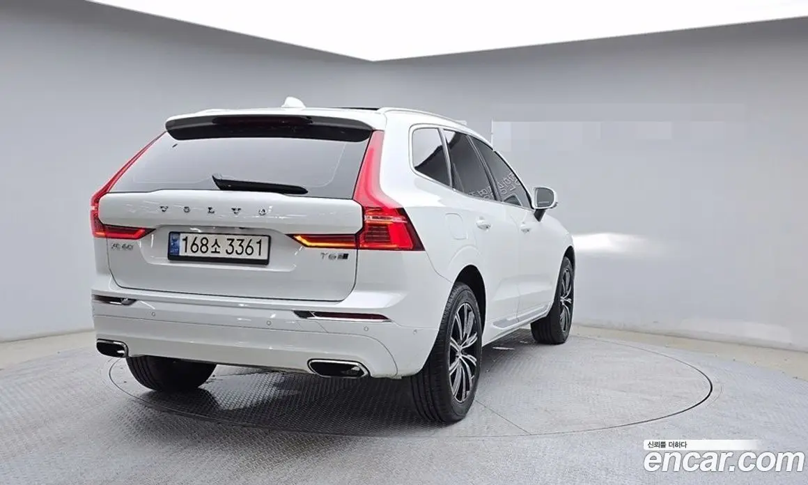 Volvo XC60 2019 2.0 автомат (гидро), фото 2 Volvo XC60 2019 2.0 автомат (гидро), фото 2