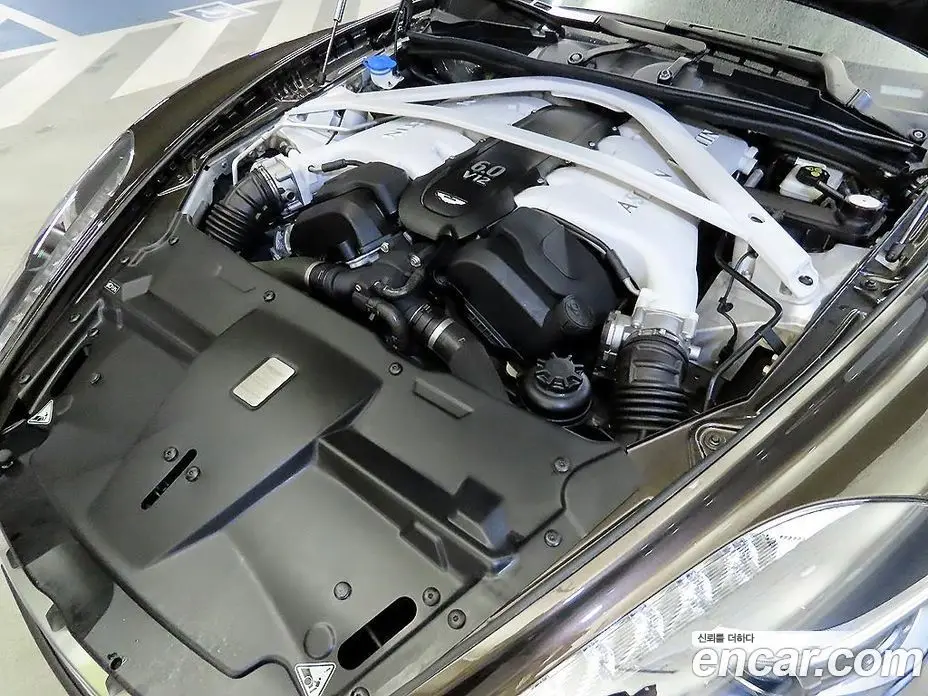 Aston Martin Rapide 2015 5.9 автомат (гидро), фото 19