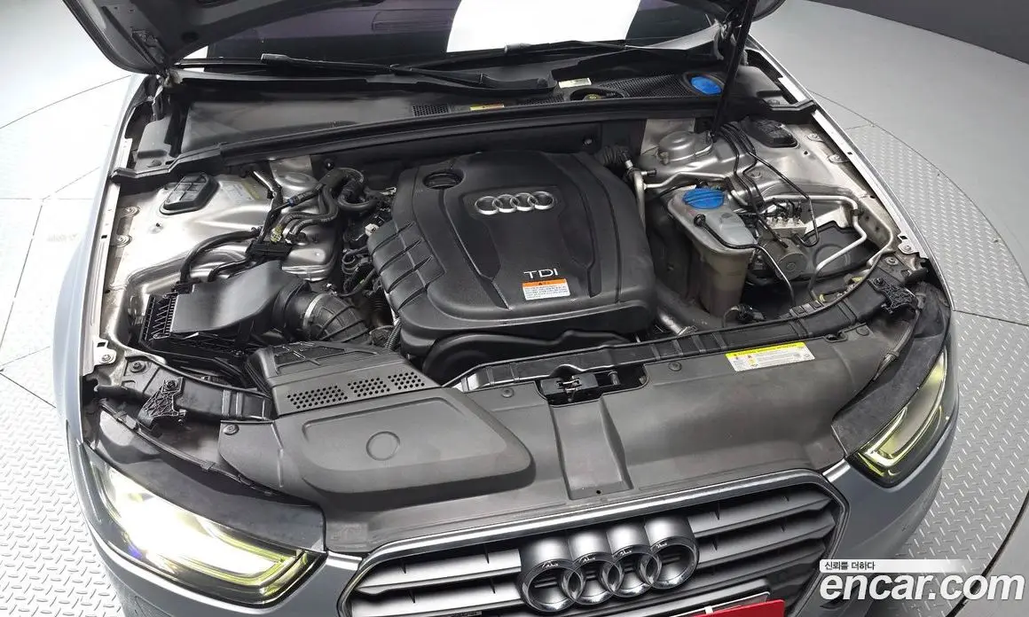 Audi A4 2015 2.0 автомат (гидро), фото 6