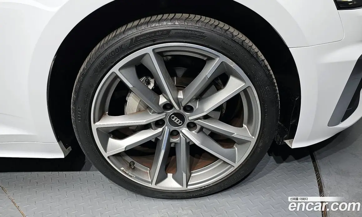 Audi A5 2021 2.0 автомат (гидро), фото 5 Audi A5 2021 2.0 автомат (гидро), фото 5