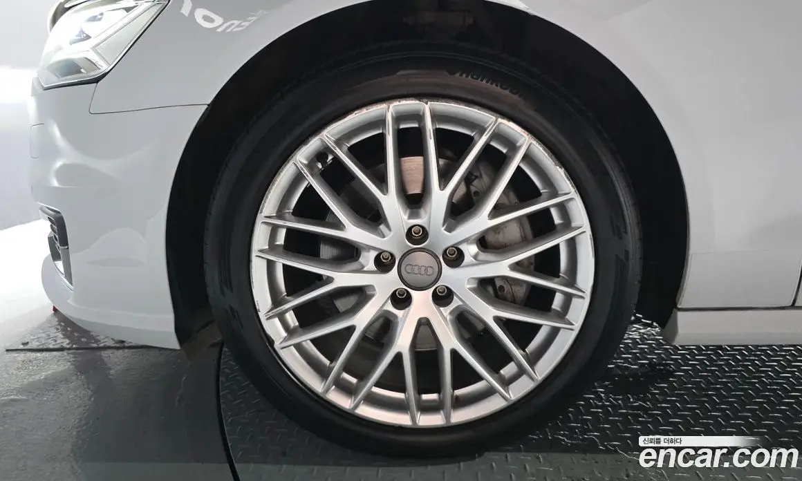 Audi A6 2016 3.0 автомат (гидро), фото 5