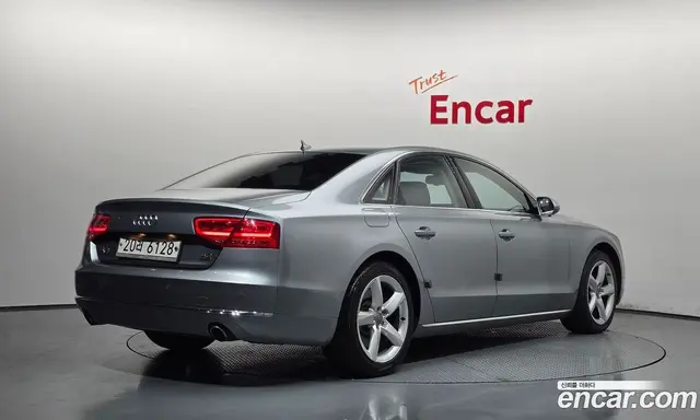 Audi A8 2011 4.2 автомат (гидро), миниатюра 2
