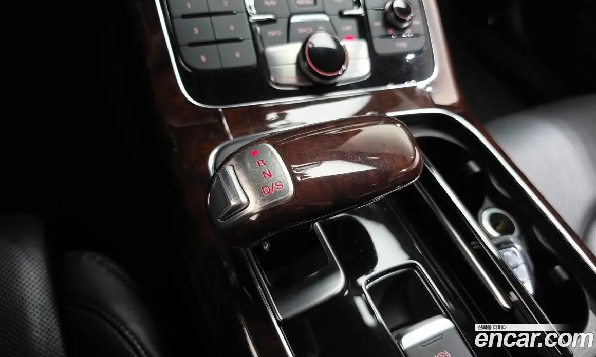 Audi A8 2011 4.2 автомат (гидро), фото 9