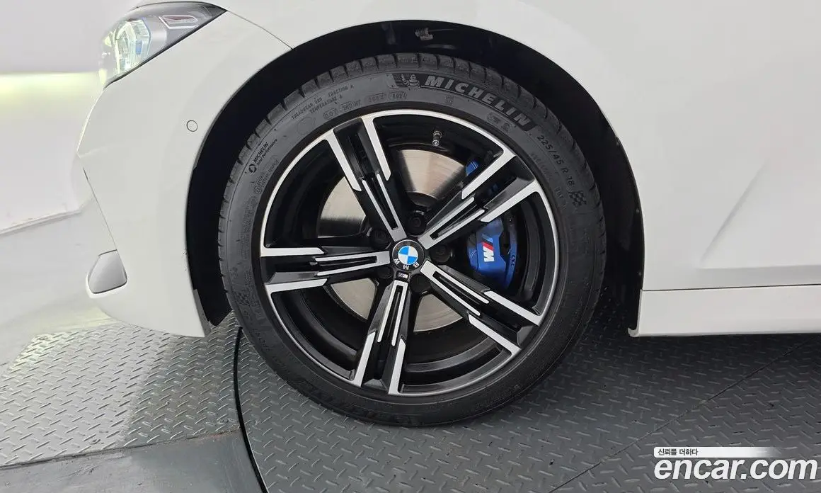 BMW 3 серия 2025 2.0 автомат (гидро), фото 5
