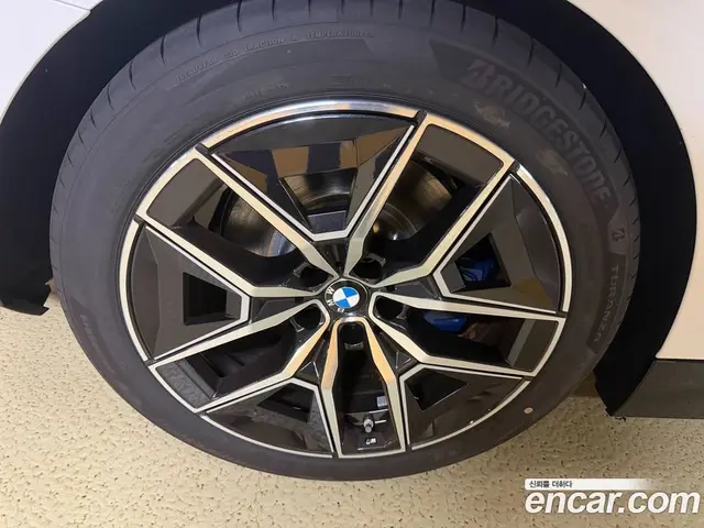 BMW 5 серия 2026 2.0 автомат (гидро), миниатюра 11 BMW 5 серия 2026 2.0 автомат (гидро), миниатюра 11