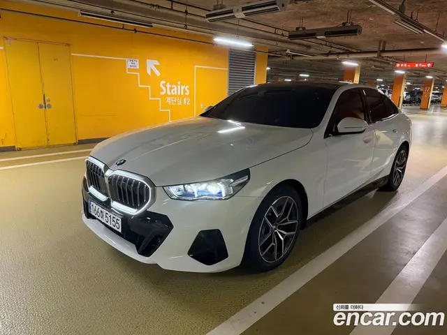 BMW 5 серия 2026 2.0 автомат (гидро), миниатюра 5 BMW 5 серия 2026 2.0 автомат (гидро), миниатюра 5