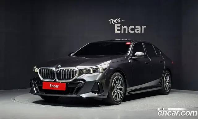 BMW 5 серия, 2026, 6 062 км