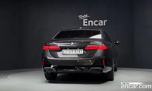 BMW 5 серия 2026 2.0 автомат (гидро), миниатюра 4