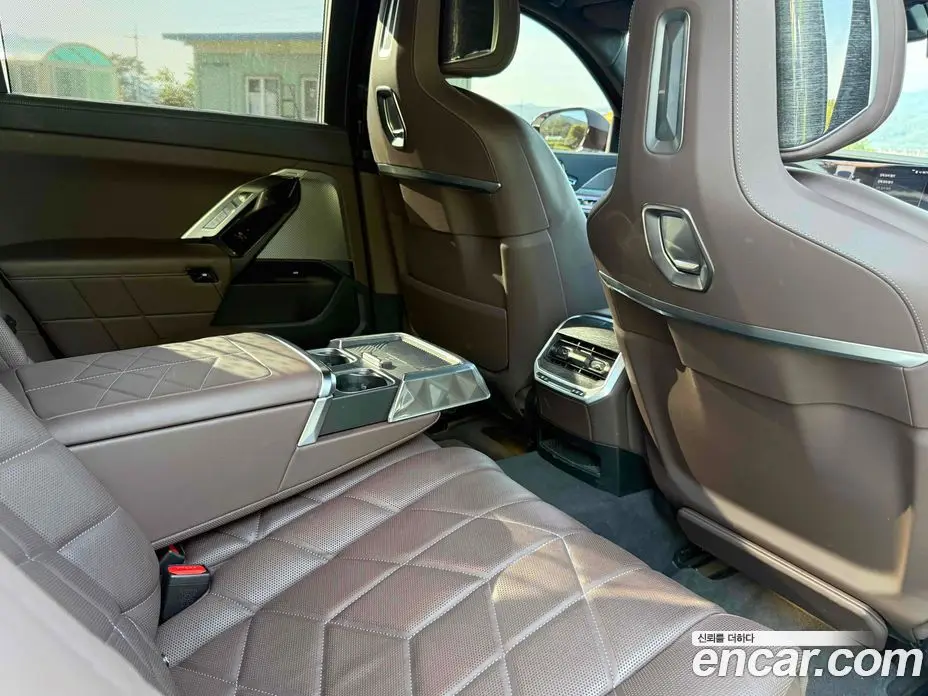 BMW 7 серия 2022 3.0 автомат (гидро), фото 7