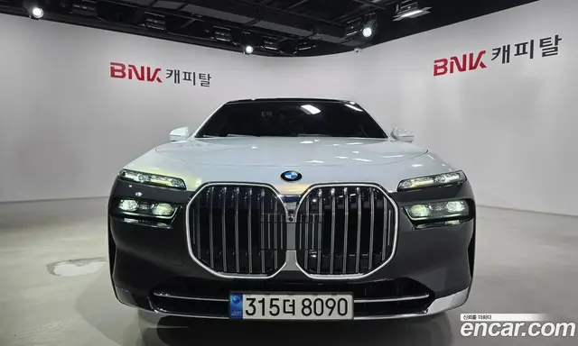 BMW 7 серия, 2023, 55 000 км