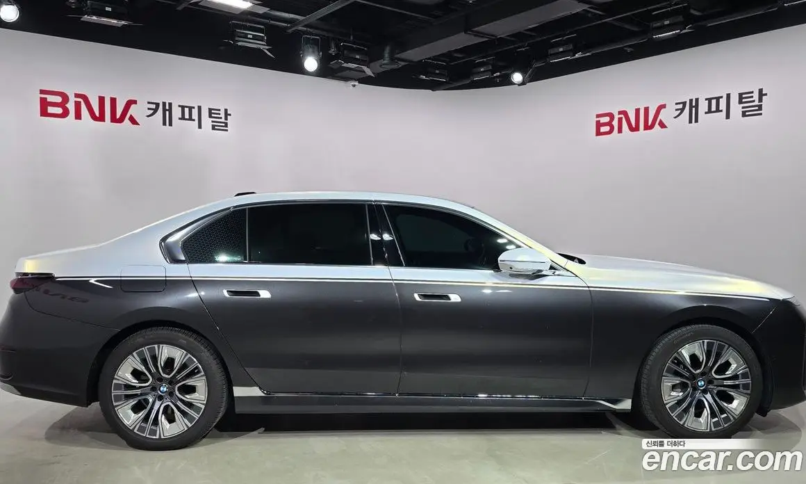 BMW 7 серия 2023 3.0 автомат (гидро), фото 3
