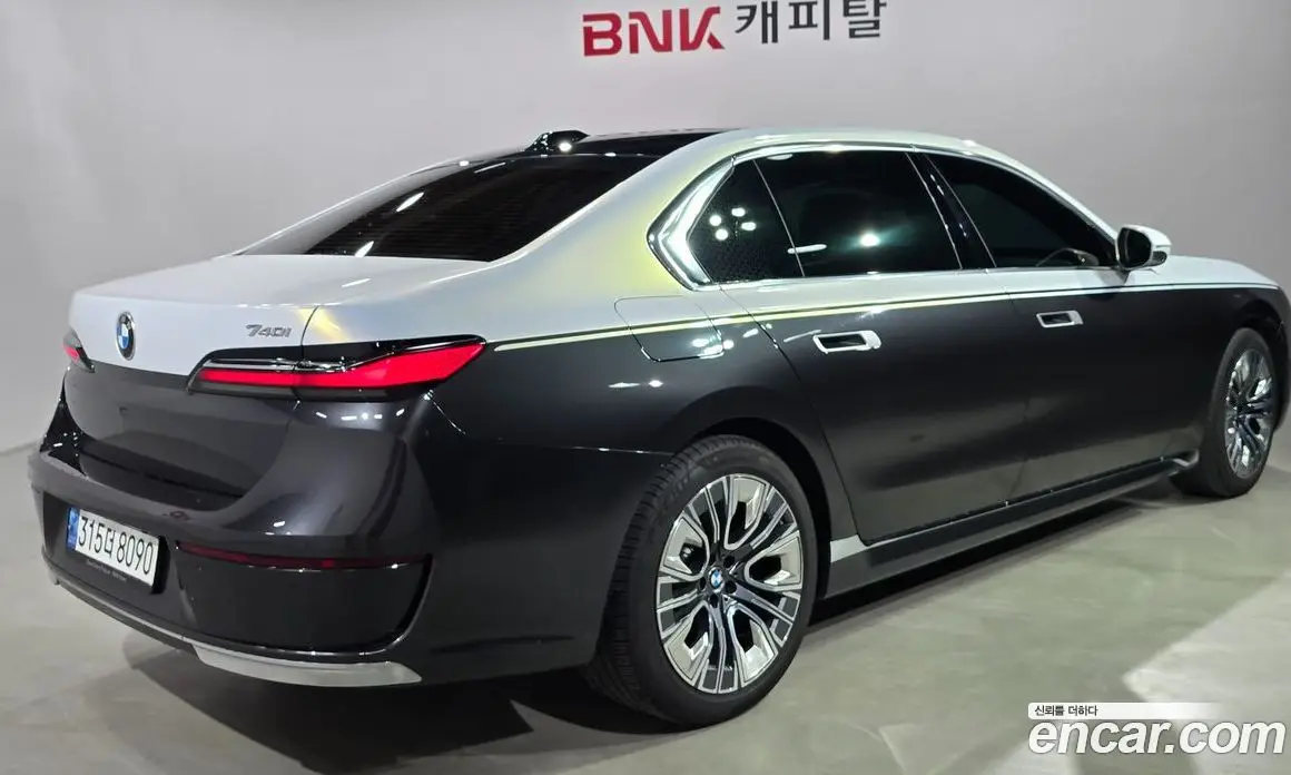 BMW 7 серия 2023 3.0 автомат (гидро), фото 4