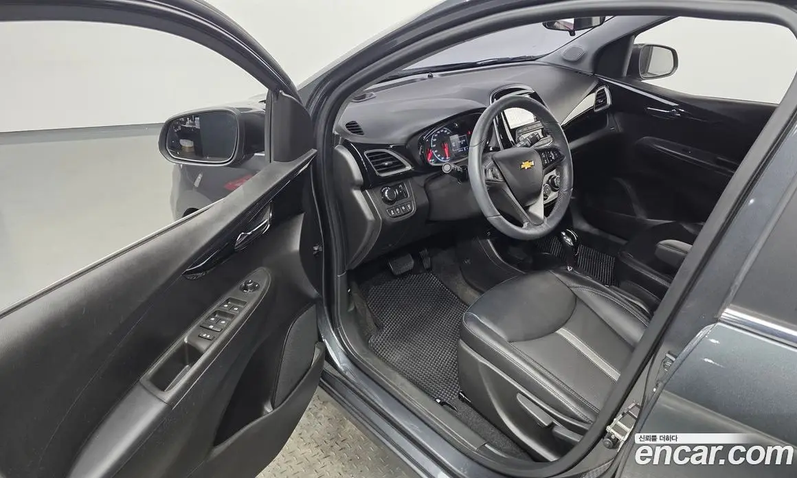 Chevrolet Spark 2019 1.0 автомат (гидро), фото 10 Chevrolet Spark 2019 1.0 автомат (гидро), фото 10