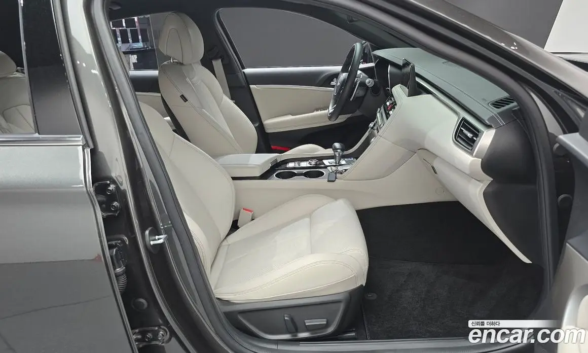 Genesis G70 2024 2.5 автомат (гидро), фото 11