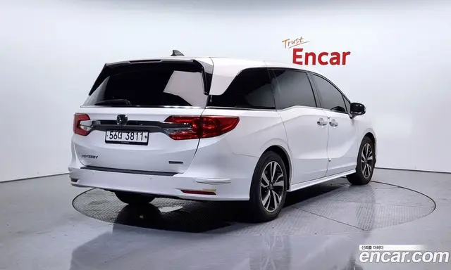 Honda Odyssey 2018 3.5 автомат (гидро), миниатюра 2 Honda Odyssey 2018 3.5 автомат (гидро), миниатюра 2