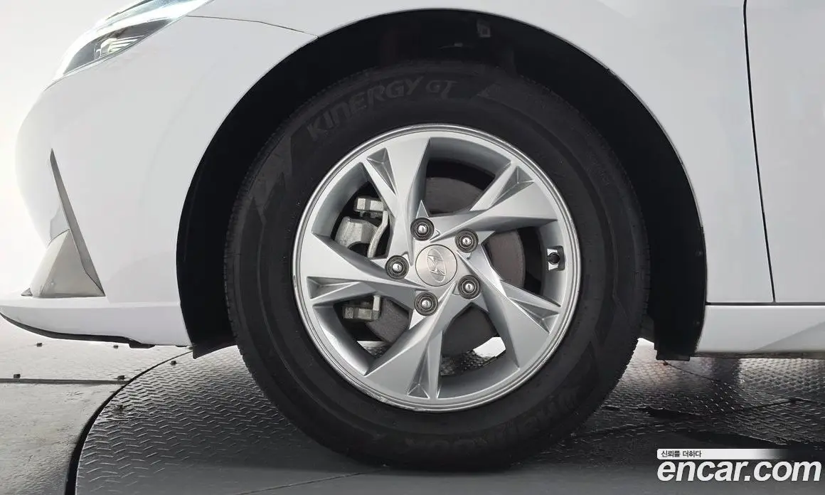 Hyundai Avante 2022 1.6 автомат (гидро), фото 5 Hyundai Avante 2022 1.6 автомат (гидро), фото 5