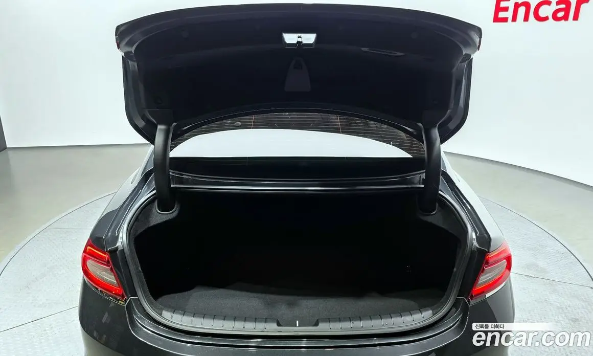 Hyundai Grandeur 2017 2.4 автомат (гидро), фото 20