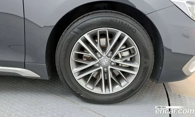 Hyundai Grandeur 2017 2.4 автомат (гидро), миниатюра 5