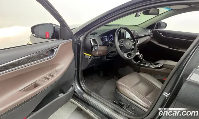 Hyundai Grandeur 2017 2.4 автомат (гидро), миниатюра 10