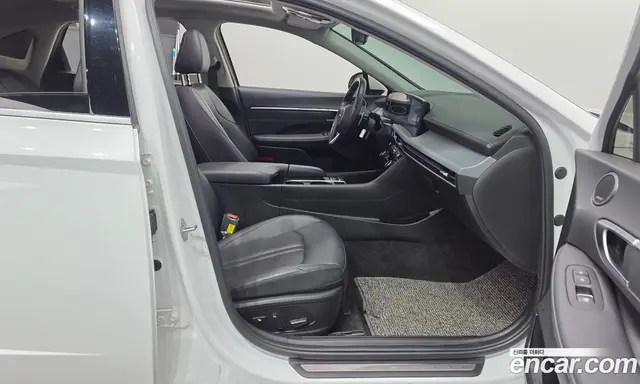Hyundai Sonata 2023 1.6 автомат (гидро), миниатюра 11 Hyundai Sonata 2023 1.6 автомат (гидро), миниатюра 11